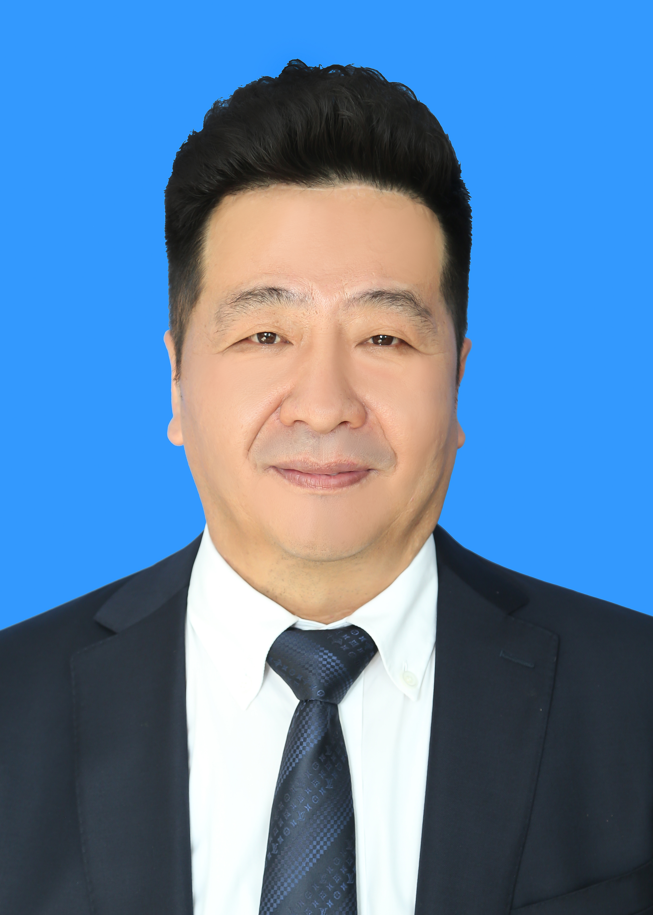 馬文義  集團(tuán)董事、董事長(zhǎng)、總經(jīng)理